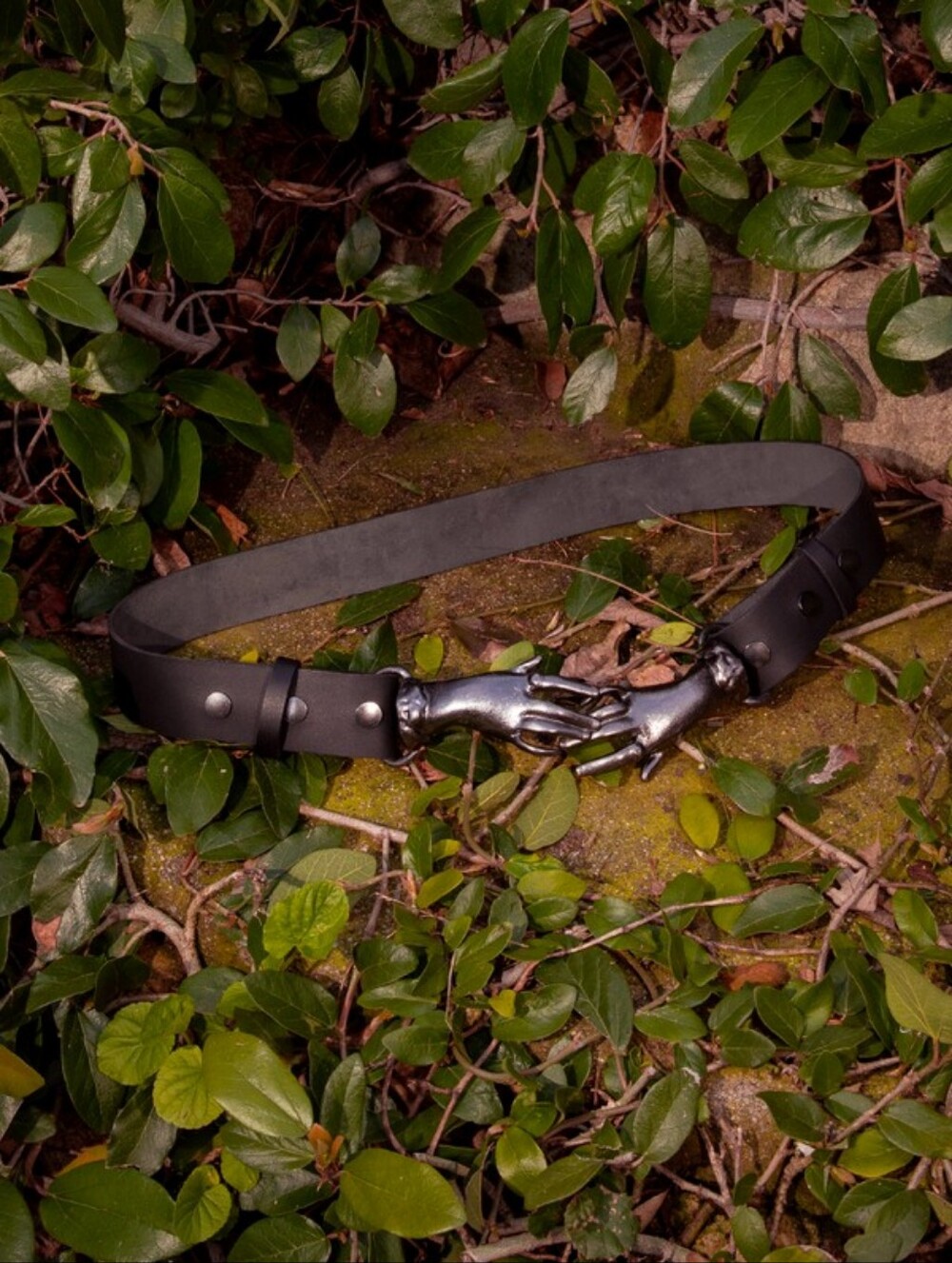 LFEN Mourning Hands Belt - Picture 2 of 5
